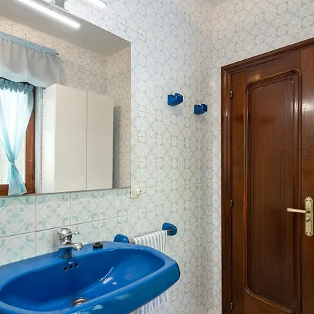 Chalet Casa De Playa En Toro, Llanes
